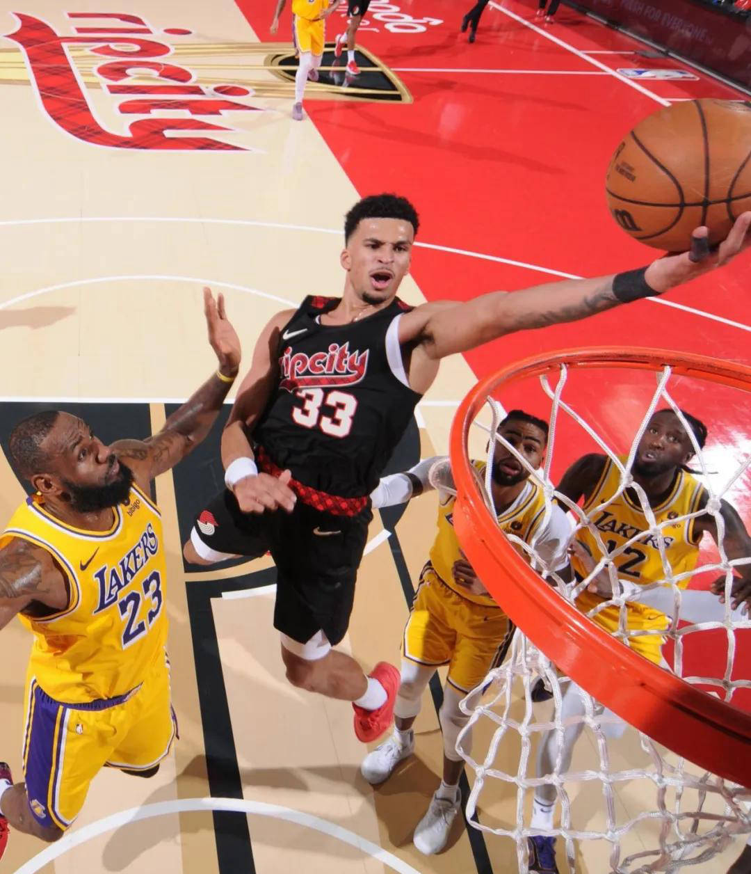NBA球员受伤开启复出之路，期待更好表现的简单介绍